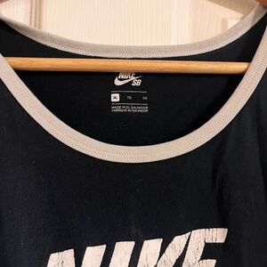 Nike sb tank